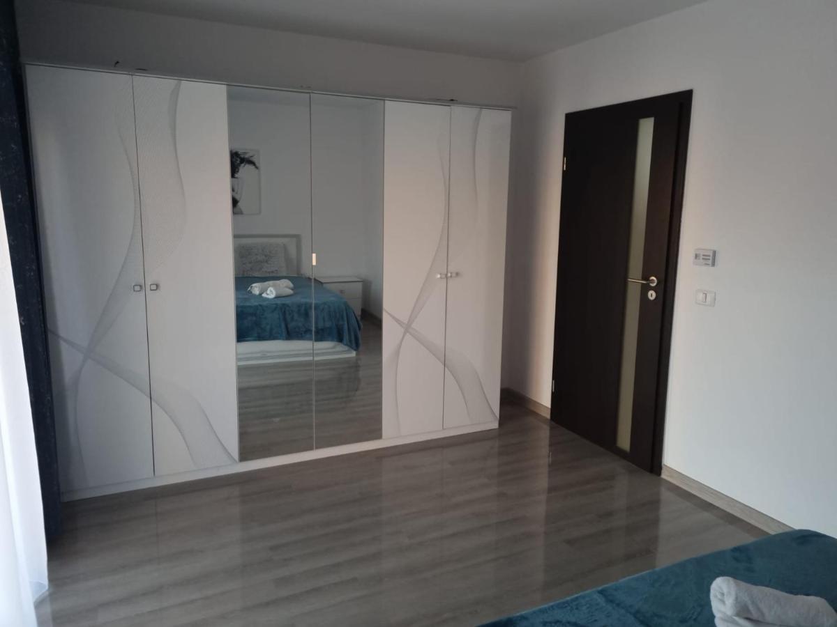 Izabella Guest House Săcele Buitenkant foto
